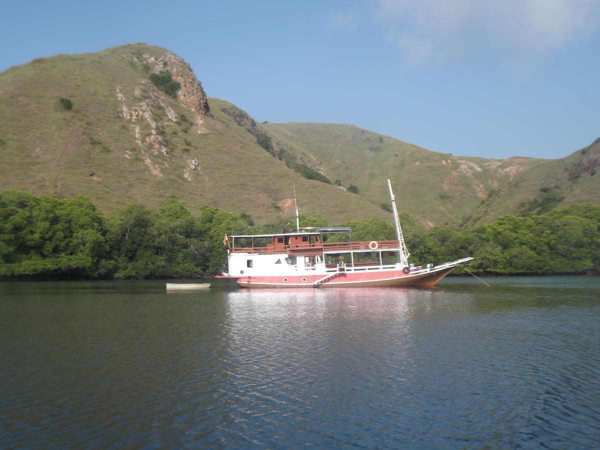 Komodo Boutique Hotel Labuan Bajo Exterior foto